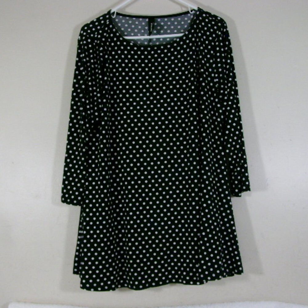Curvesque Women's Black/White Polka Dot Tunic Blouse - Size Large